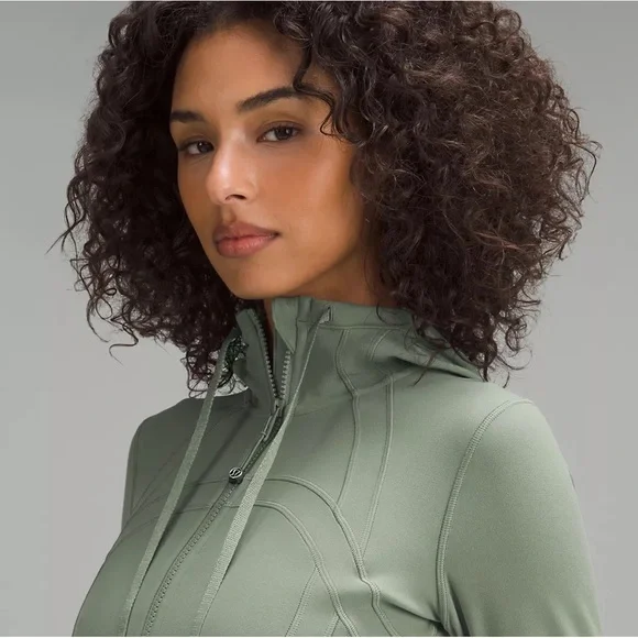 BRAND NEW Lululemon Define Hooded Jacket
Nulu - Picture 4 of 11